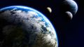 Ein Planet mit zwei Monden und einem Planeten in der Ferne im Solis-Magna-System